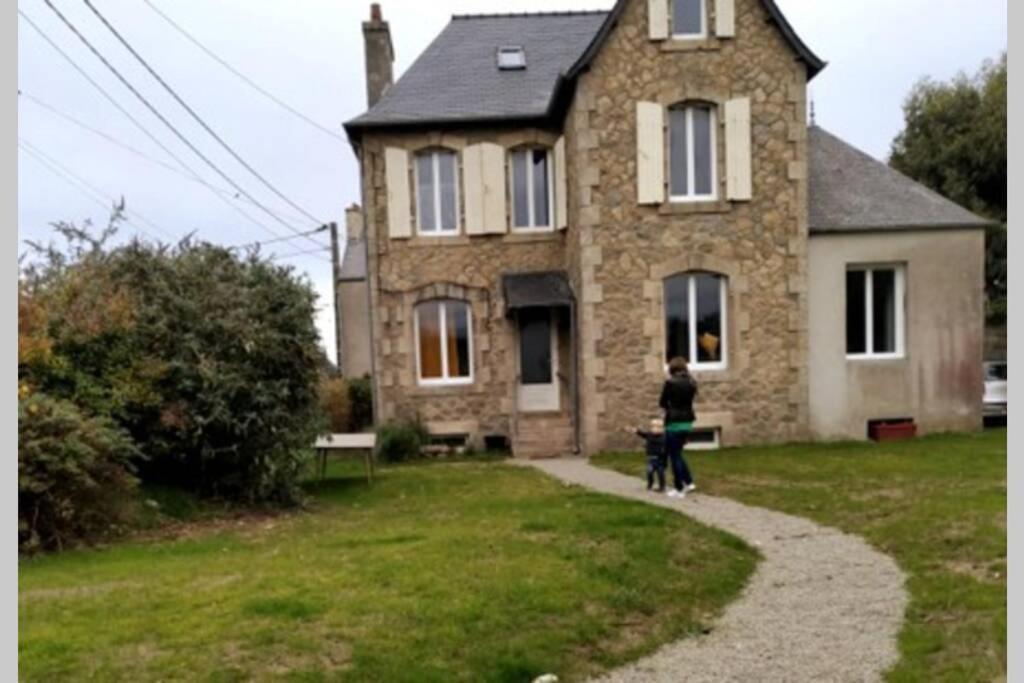 Kermaravel, Le Petit Manoir En Bord De Mer. Saint-Pol-de-Léon 외부 사진